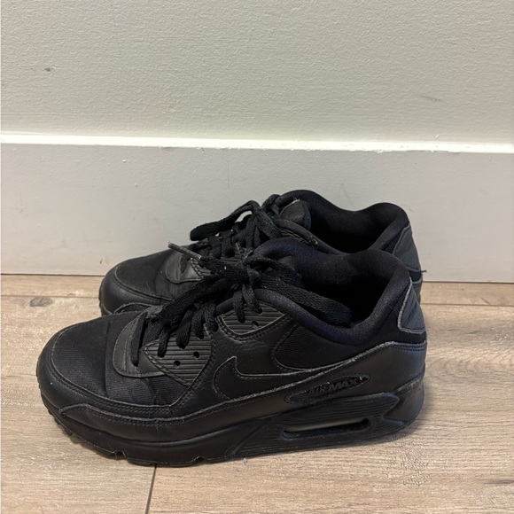 Nike Air Max - Picture 2 of 5